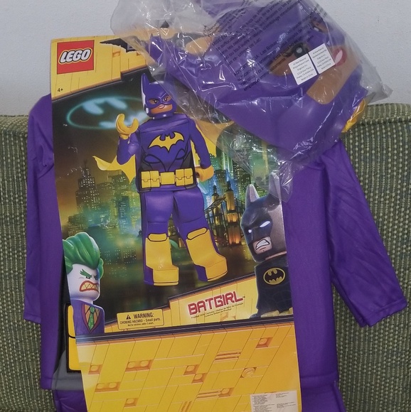 3/$15 Lego Batgirl Mini Figure Costume new - Picture 4 of 4
